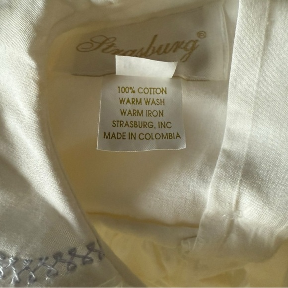 Strasburg Heirloom Dress White Smocked Lavender Embroidery Size 6M - NWT - Picture 8 of 10